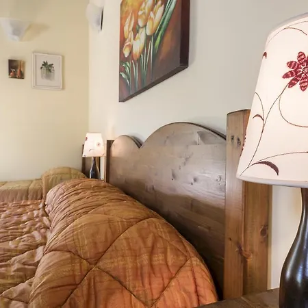 Agriturismo Portella Della Ginestra * Piana Degli Albanesi