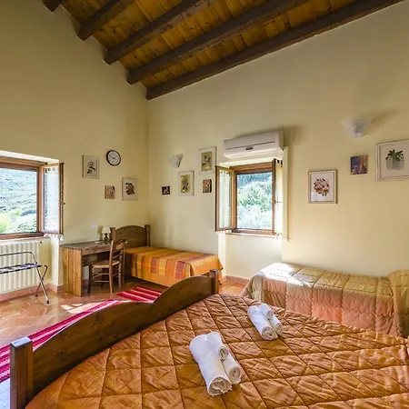 Agriturismo Portella Della Ginestra *